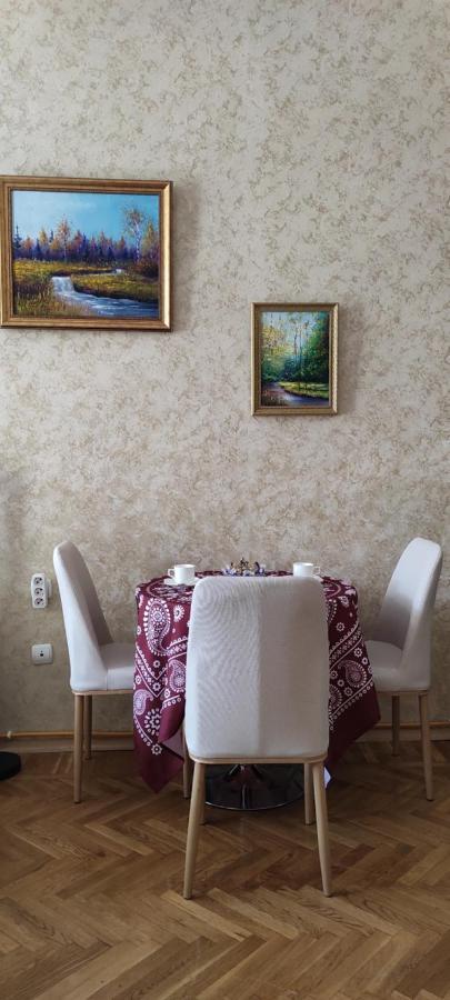 Tranquil Apartment In Vake Tbilisi Luaran gambar