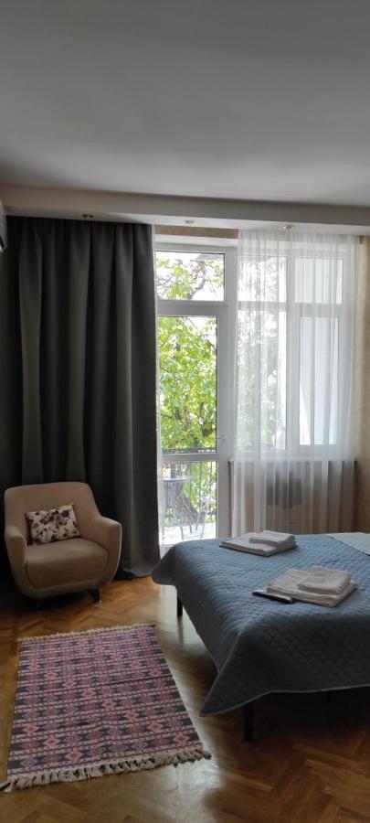 Tranquil Apartment In Vake Tbilisi Luaran gambar