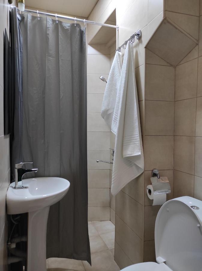 Tranquil Apartment In Vake Tbilisi Luaran gambar