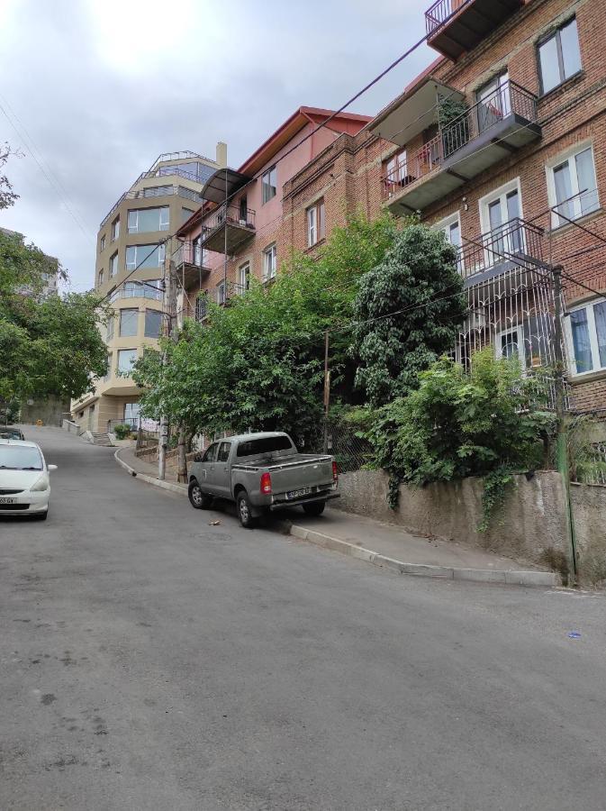 Tranquil Apartment In Vake Tbilisi Luaran gambar